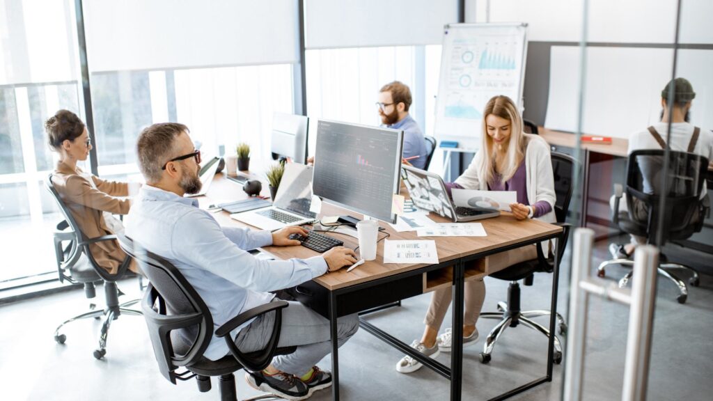terceirizar-sem-perder-a-identidade-o-bpo-que-se-adapta-ao-seu-jeito-de-operar-thompson-consultoria-bpo-para-empresas
