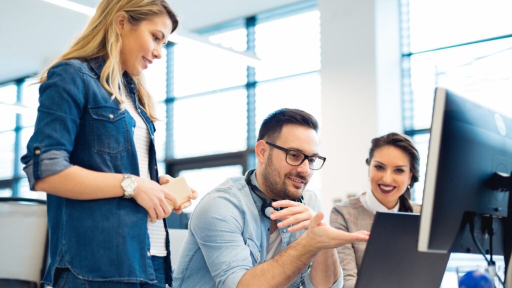 o-que-e-bpo-e-por-que-a-resposta-simples-costuma-estar-errada-tmh-consultoria-bpo-em-sao-paulo