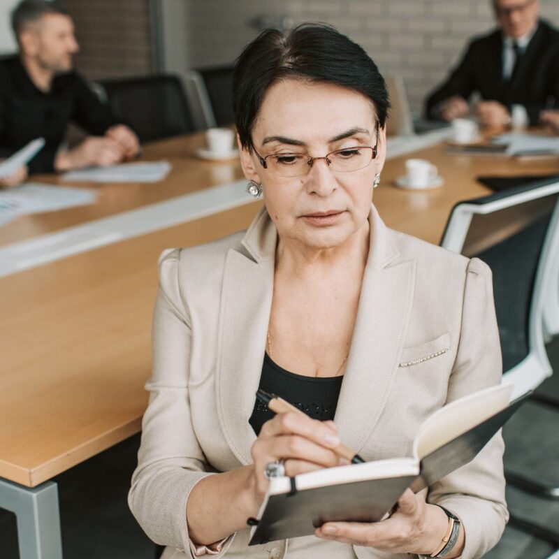 bpo-financeiro-e-compliance-como-reduzir-risco-regulatorio-na-pratica-consultoria-thompson-tmh